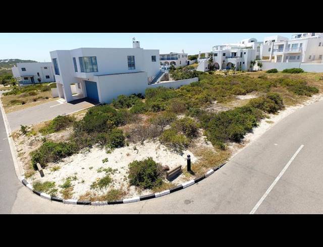 LAND FOR SALE IN PARADISE BEACH